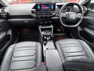 SPOTICAR Citroën C4 1.2 Puretech Shine Plus Eat8 Euro 6 (s/s) 5dr Used Car - Hatchback Petrol Red - Chorley - 1200578435_2