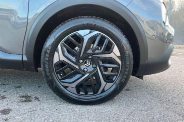 SPOTICAR Citroën C4 1.2 Puretech Shine Eat8 Euro 6 (s/s) 5dr Used Car - Hatchback Petrol Grey - Basildon - 1200585542_5