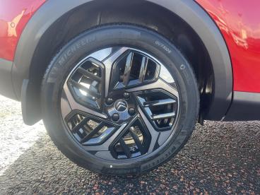 SPOTICAR Citroën C4 1.2 Puretech Shine Plus Eat8 Euro 6 (s/s) 5dr Used Car - Hatchback Petrol Red - Craigavon - 1200591061_5