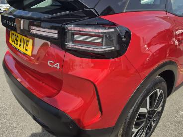 SPOTICAR Citroën C4 1.2 Puretech Plus Eat8 Euro 6 (s/s) 5dr Used Car - Hatchback Petrol Red - Wakefield - 1200591148_5