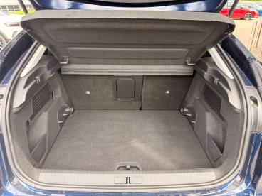 SPOTICAR Citroën C4 1.2 Puretech Max Eat8 Euro 6 (s/s) 5dr Used Car - Hatchback Petrol Blue - Trowbridge - 1200602385_4