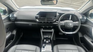 SPOTICAR Citroën C4 1.2 Puretech Max Eat8 Euro 6 (s/s) 5dr Used Car - Hatchback Petrol White - Chingford - 1200605454_4