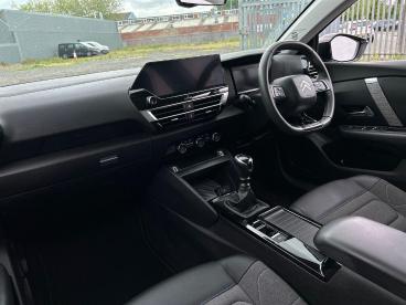 SPOTICAR Citroën C4 1.2 Puretech Sense Plus Euro 6 (s/s) 5dr Used Car - Hatchback Petrol White - Bolton - 1200606510_2