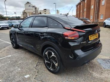 SPOTICAR Citroën C4 1.2 Puretech Shine Euro 6 (s/s) 5dr Used Car - Hatchback Petrol Black - Wokingham - 1200630276_4