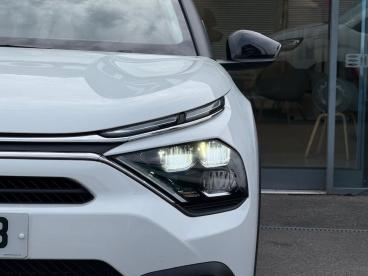 SPOTICAR Citroën C4 1.2 Puretech Sense Plus Euro 6 (s/s) 5dr Used Car - Hatchback Petrol White - Watford - 1200637646_4