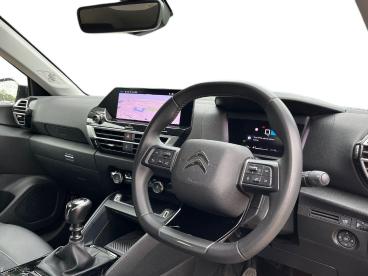 SPOTICAR Citroën C4 1.2 Puretech Max Euro 6 (s/s) 5dr Used Car - Hatchback Petrol White - Lincoln - 1200642783_5