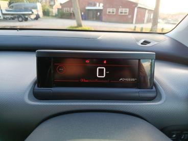 SPOTICAR Citroën C4 Cactus 1.2 Puretech Gpf Flair Euro 6 (s/s) 5dr Used Car - Hatchback Petrol Grey - Aylesbury - 1200558873_2