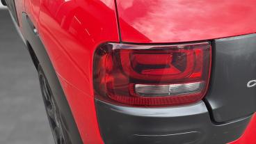 SPOTICAR Citroën C4 Cactus 1.2 Puretech Flair Edition Etg5 Euro 6 (s/s) 5dr Used Car - Hatchback Petrol Red - Sheffield - 1200610751_5