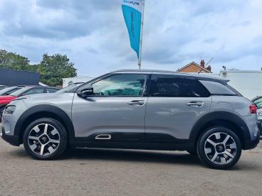 SPOTICAR Citroën C4 Cactus 1.2 Puretech Gpf Flair Euro 6 (s/s) 5dr Used Car - Hatchback Petrol Grey - Dartford - 1200619947_5