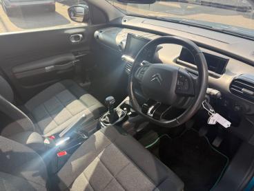 SPOTICAR Citroën C4 Cactus 1.2 Puretech Flair Euro 6 (s/s) 5dr Used Car - Hatchback Petrol Blue - Boston - 1200621629_3
