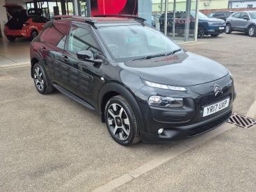 SPOTICAR Citroën C4 Cactus 1.2 Puretech Flair Etg5 Euro 6 (s/s) 5dr Used Car - Hatchback Petrol Black - Boston - 1200625459_1