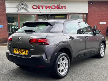 SPOTICAR Citroën C4 Cactus 1.2 Puretech Gpf Feel Euro 6 (s/s) 5dr Used Car - Hatchback Petrol Grey - Chorley - 1200633096_5