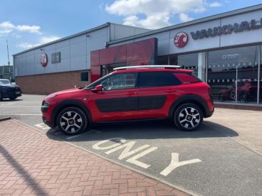 SPOTICAR Citroën C4 Cactus 1.2 Puretech Rip Curl Euro 6 (s/s) 5dr Used Car - Hatchback Petrol Red - Melton Mowbray - 1200634272_2