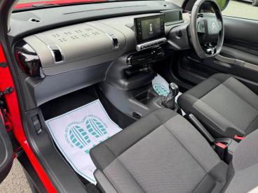 SPOTICAR Citroën C4 Cactus 1.2 Puretech Feel Euro 6 5dr (euro 6) Used Car - Hatchback Petrol Red - Chorley - 1200644541_2