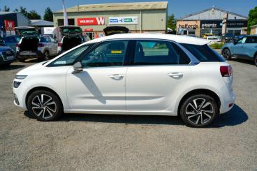 SPOTICAR Citroën C4 Picasso 1.6 Bluehdi Feel Eat6 Euro 6 (s/s) 5dr Used Car - Mpv Diesel White - Newport - 1200611071_5