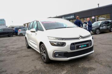 SPOTICAR Citroën C4 Picasso 1.6 Bluehdi Feel Eat6 Euro 6 (s/s) 5dr Used Car - Mpv Diesel White - Newport - 1200643981_2