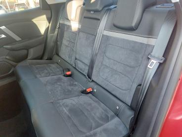 SPOTICAR Citroën C4 X 1.2 Puretech Max Fastback Eat8 Euro 6 (s/s) 4dr Used Car - Suv Petrol Red - Wokingham - 1200549640_5