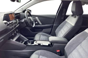 SPOTICAR Citroën C4 X 1.2 Puretech Max Fastback Eat8 Euro 6 (s/s) 4dr Used Car - Suv Petrol Blue - Peterborough - 1200600766_3