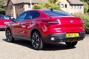 SPOTICAR Citroën C4 X 1.2 Hybrid Max Fastback E-dsc Euro 6 (s/s) 4dr Used Car - Suv Hybrid Red - Fareham - 1200629161_5