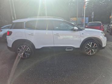 SPOTICAR Citroën C5 Aircross 1.6 13.2kwh Shine Plus E-eat8 Euro 6 (s/s) 5dr Used Car - Suv Plug-in Hybrid White - Folkestone - 1200537660_3
