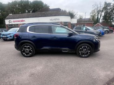 SPOTICAR Citroën C5 Aircross 1.6 14.2kwh Shine E-eat8 Euro 6 (s/s) 5dr Used Car - Suv Plug-in Hybrid Blue - Wokingham - 1200552058_2