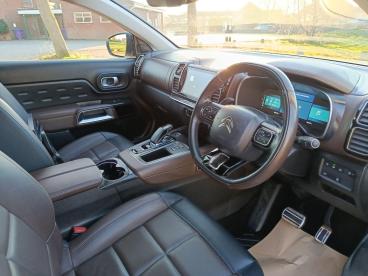 SPOTICAR Citroën C5 Aircross 1.6 13.2kwh Flair Plus E-eat8 Euro 6 (s/s) 5dr Used Car - Suv Plug-in Hybrid White - Aylesbury - 1200559201_5