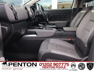 SPOTICAR Citroën C5 Aircross 1.6 13.2kwh Shine Plus E-eat8 Euro 6 (s/s) 5dr Used Car - Suv Plug-in Hybrid White - Poole - 1200562837_4