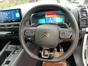 SPOTICAR Citroën C5 Aircross 1.6 14.2kwh Shine E-eat8 Euro 6 (s/s) 5dr Used Car - Suv Plug-in Hybrid White - Aylesbury - 1200568425_3