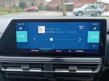 SPOTICAR Citroën C5 Aircross 1.6 14.2kwh Shine E-eat8 Euro 6 (s/s) 5dr Used Car - Suv Plug-in Hybrid White - Aylesbury - 1200568425_4