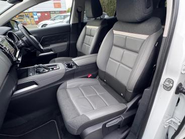 SPOTICAR Citroën C5 Aircross 1.5 Bluehdi Flair Plus Eat8 Euro 6 (s/s) 5dr Used Car - Suv Diesel White - Chorley - 1200570500_4