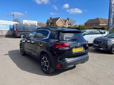 SPOTICAR Citroën C5 Aircross 1.2 Puretech Shine Euro 6 (s/s) 5dr Used Car - Suv Petrol Black - Ashford - 1200587620_4