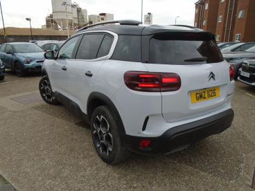 SPOTICAR Citroën C5 Aircross 1.2 Puretech Max Edition Euro 6 (s/s) 5dr Used Car - Suv Petrol White - Uckfield - 1200603200_3