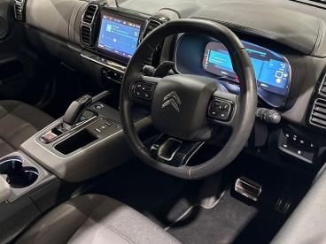SPOTICAR Citroën C5 Aircross 1.6 Plug-in Hybrid 225 Shine Plus 5dr E-eat8 Used Car - Suv Plug-in Hybrid White - Swansea - 1200605688_3
