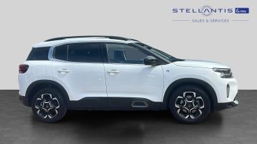 SPOTICAR Citroën C5 Aircross 1.6 14.2kwh Shine E-eat8 Euro 6 (s/s) 5dr Used Car - Suv Plug-in Hybrid White - Leicester - 1200606089_2