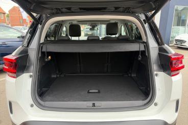 SPOTICAR Citroën C5 Aircross 1.2 Puretech C-series Edition Euro 6 (s/s) 5dr Used Car - Suv Petrol White - Newark On Trent - 1200608526_5
