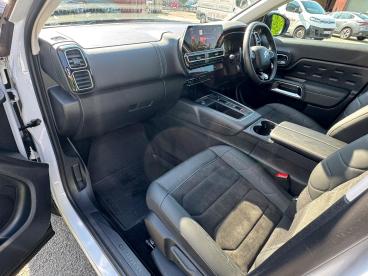 SPOTICAR Citroën C5 Aircross 1.5 Bluehdi Max Edition Eat8 Euro 6 (s/s) 5dr Used Car - Suv Diesel White - Chorley - 1200617132_4