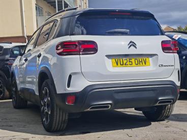SPOTICAR Citroën C5 Aircross 1.5 Bluehdi Max Edition Eat8 Euro 6 (s/s) 5dr Used Car - Suv Diesel White - Dartford - 1200630323_4