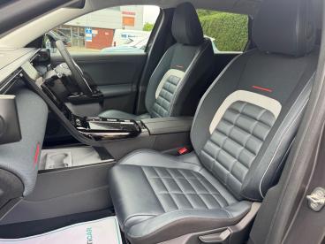 SPOTICAR Citroën C5 Aircross 1.2 Max E-dsc Euro 6 (s/s) 5dr Used Car - Suv Hybrid Grey - Chorley - 1200630328_2