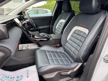 SPOTICAR Citroën C5 Aircross 1.2 Max E-dsc Euro 6 (s/s) 5dr Used Car - Suv Hybrid White - Chorley - 1200630330_4
