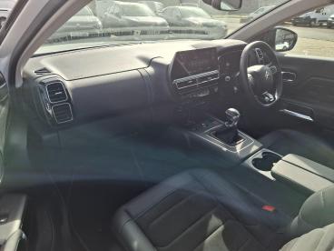 SPOTICAR Citroën C5 Aircross 1.2 Puretech Shine Euro 6 (s/s) 5dr Used Car - Suv Petrol White - Southampton - 1200637933_2