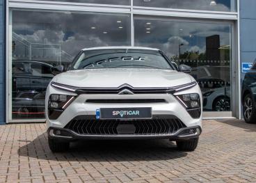 SPOTICAR Citroën C5 X 1.2 Puretech Max Eat8 Euro 6 (s/s) 5dr Used Car - Hatchback Petrol White - Aldershot - 1200608034_2