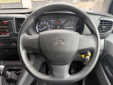 SPOTICAR Citroën Dispatch Van 1.5 Bluehdi 1000 Enterprise Pro M Fwd 2 Euro 6 (s/ Used Car - Commercial Vehicle Diesel White - Carlisle - 1200529951_3