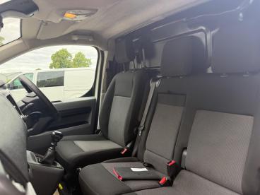 SPOTICAR Citroën Dispatch Van 1.5 Bluehdi 1000 Enterprise Pro M Fwd 2 Euro 6 (s/ Used Car - Commercial Vehicle Diesel White - Carlisle - 1200529951_4