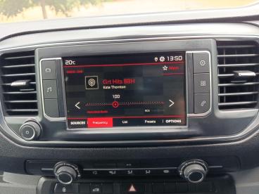 SPOTICAR Citroën Dispatch Van 1.5 Bluehdi 1000 Enterprise Pro Xl Fwd 3 Euro 6 (s Used Car - Commercial Vehicle Diesel White - Aylesbury - 1200534926_4