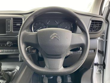 SPOTICAR Citroën Dispatch Van 1.5 Bluehdi 1000 Enterprise Edition M Fwd 2 Euro 6 Used Car - Commercial Vehicle Diesel White - Preston - 1200540380_5