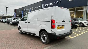 SPOTICAR Citroën Dispatch Van 1.5 Bluehdi Enterprise M Mwb Euro 6 (s/s) 6dr Used Car - Commercial Vehicle Diesel White - Leicester - 1200552618_5