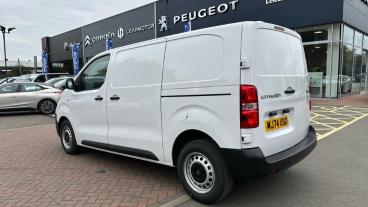 SPOTICAR Citroën Dispatch Van 1.5 Bluehdi Enterprise M Mwb Euro 6 (s/s) 6dr Used Car - Commercial Vehicle Diesel White - Leicester - 1200552622_5