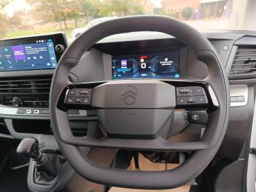 SPOTICAR Citroën Dispatch Van 1.5 Bluehdi Enterprise M Mwb Euro 6 (s/s) 6dr Used Car - Commercial Vehicle Diesel White - Aylesbury - 1200555970_3