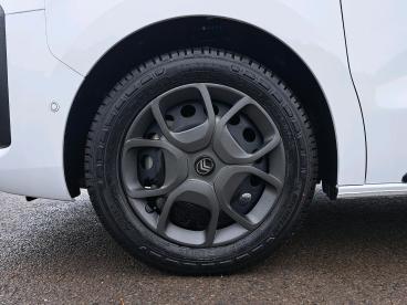 SPOTICAR Citroën Dispatch Van 1.5 Bluehdi Driver Xl Lwb Euro 6 (s/s) 6dr Used Car - Commercial Vehicle Diesel White - Telford - 1200557023_5