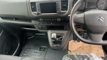 SPOTICAR Citroën Dispatch Van 1.5 Bluehdi 1000 Driver Edition Xl Fwd 3 Euro 6 (s Used Car - Commercial Vehicle Diesel  - Wimbledon - 1200558347_4